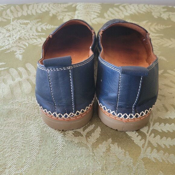 Spring Step Shoes - Picture 4 of 8